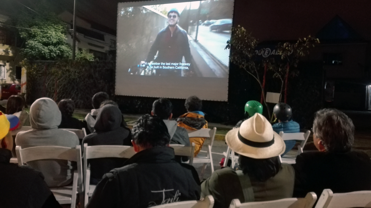 urban movies quito